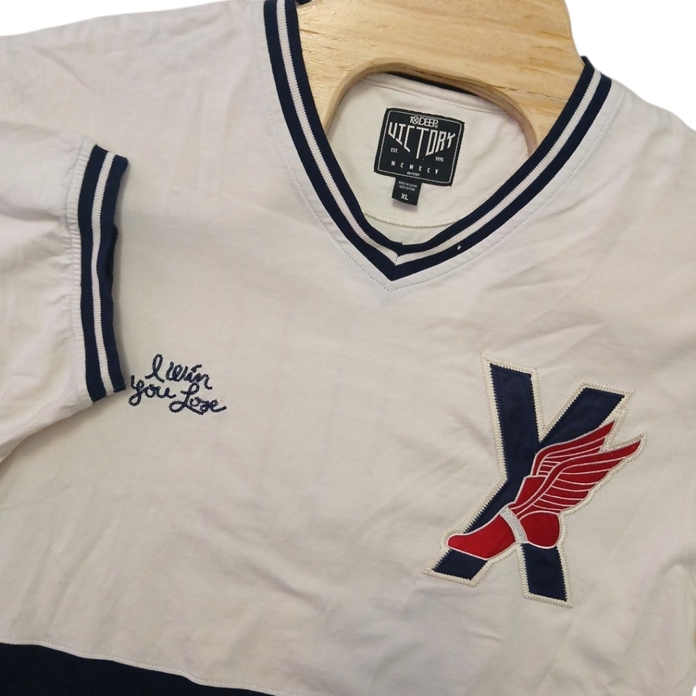 10.Deep‎ Victory Winged Foot Rugby Vneck Tee Mens XL